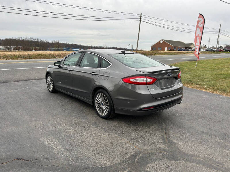 2014 Ford Fusion Titanium photo 27