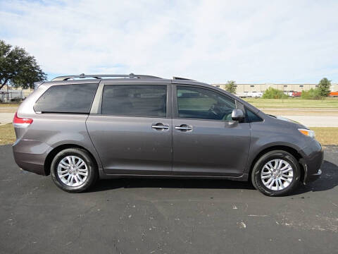 2012 Toyota Sienna