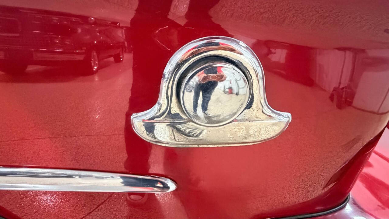 1949 Ford Custom 12