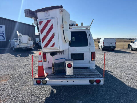 2011 Ford E-Series E-350 SD