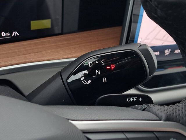 2026 Volkswagen Tiguan SEL R-Line Turbo 4Motion