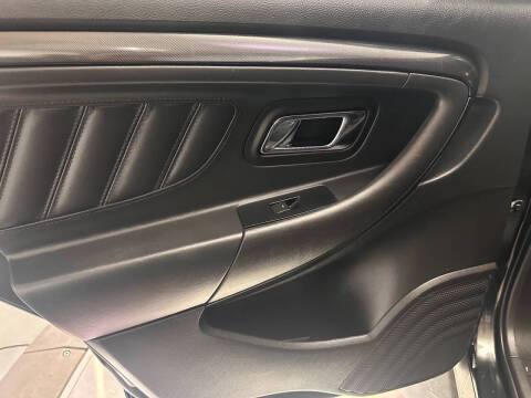 2011 Ford Taurus SHO