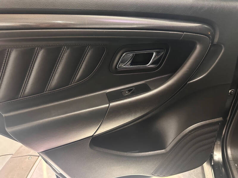 2011 Ford Taurus SHO