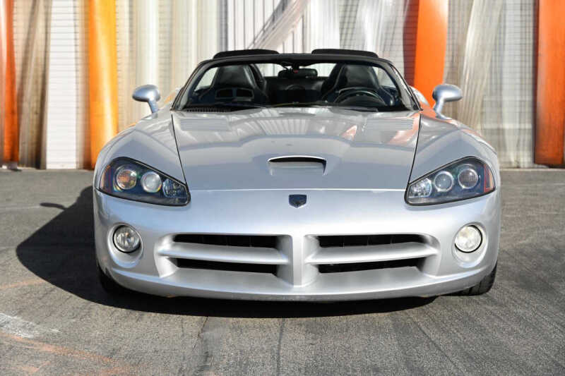 2004 Dodge Viper SRT-10
