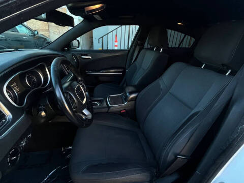 2016 Dodge Charger SXT