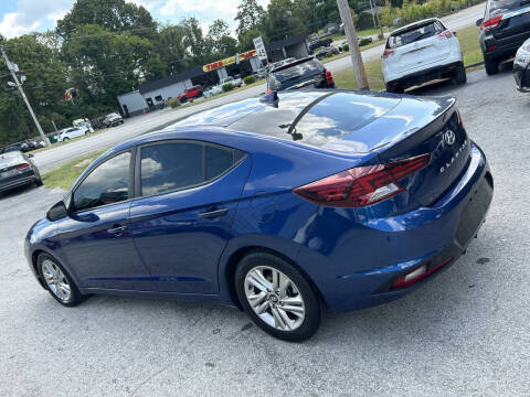 2019 Hyundai Elantra SE