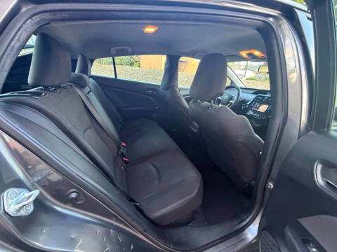 2016 Toyota Prius Three