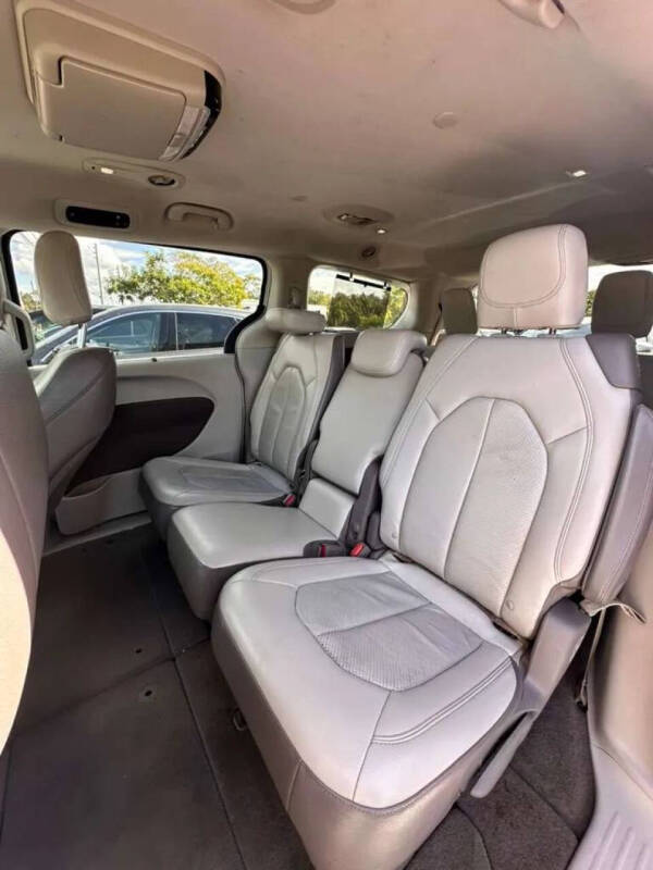 2018 Chrysler Pacifica Touring L