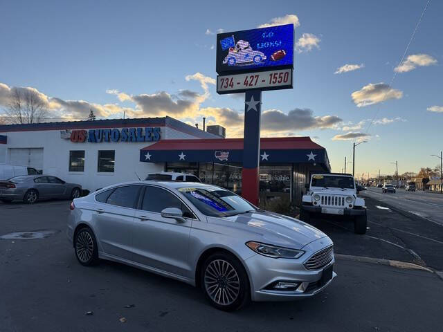 2017 Ford Fusion SE's photo