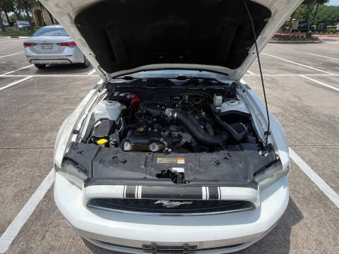2013 Ford Mustang V6 Premium