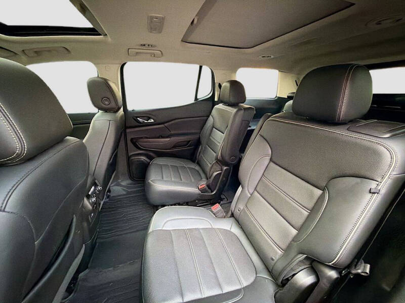 2022 GMC Acadia Denali