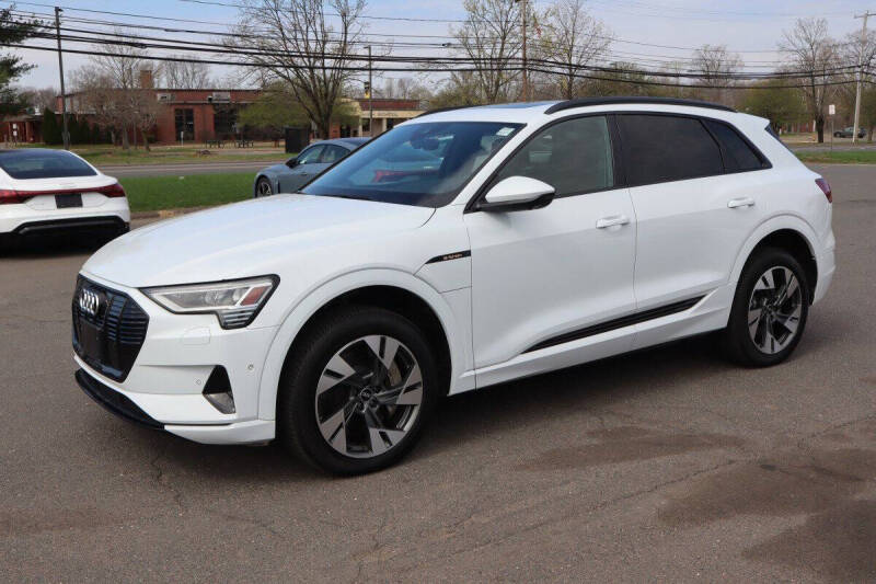 2021 Audi e-tron quattro Premium