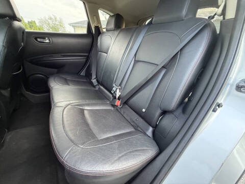 2013 Nissan Rogue SV w/SL Package