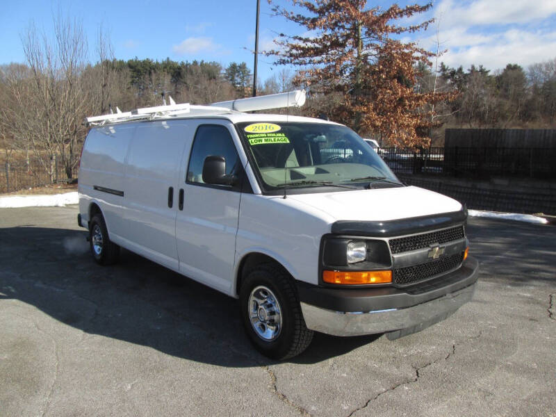 2016 Chevrolet Express for sale at Tri Town Truck Sales LLC in Watertown CT