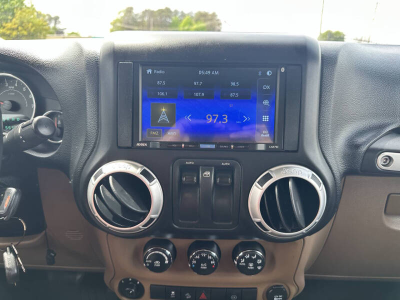 2012 Jeep Wrangler Sahara