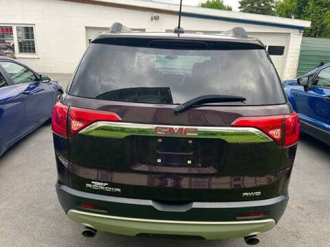 2018 GMC Acadia SLE-2
