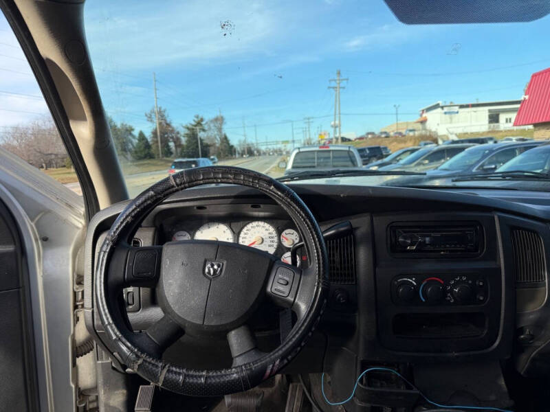 2004 Dodge Ram 1500 SLT