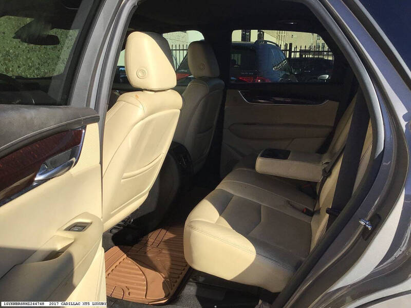 2017 Cadillac XT5 Luxury