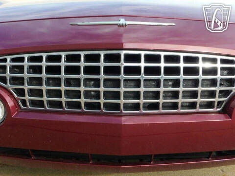 2004 Ford Thunderbird Deluxe