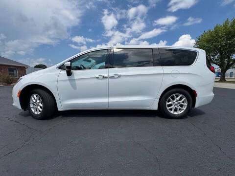 2017 Chrysler Pacifica LX