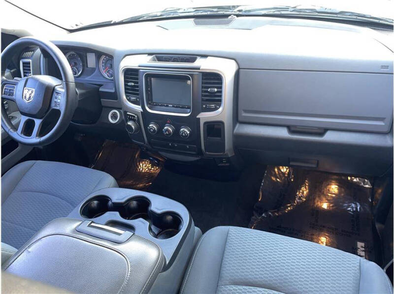 2013 RAM 1500 SLT