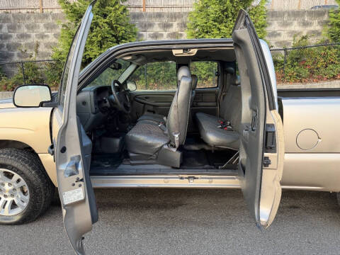 2004 Chevrolet Silverado 1500 LT