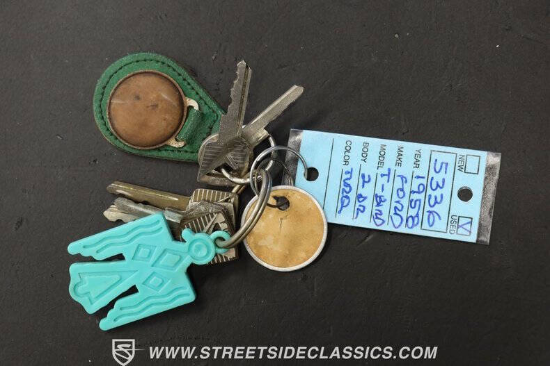 1958 Ford Thunderbird