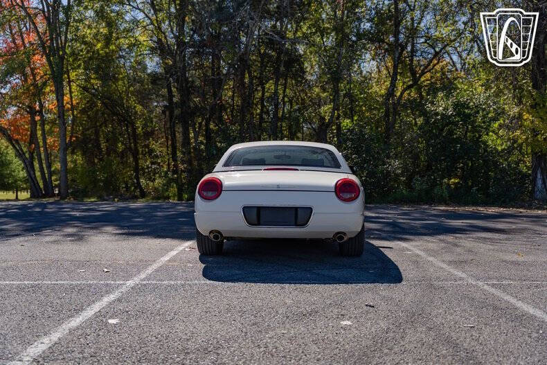 2002 Ford Thunderbird Deluxe
