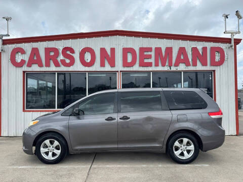 2011 Toyota Sienna Base 7-Passenger