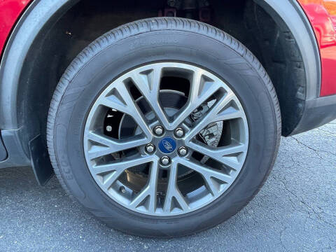 2021 Ford Escape SEL