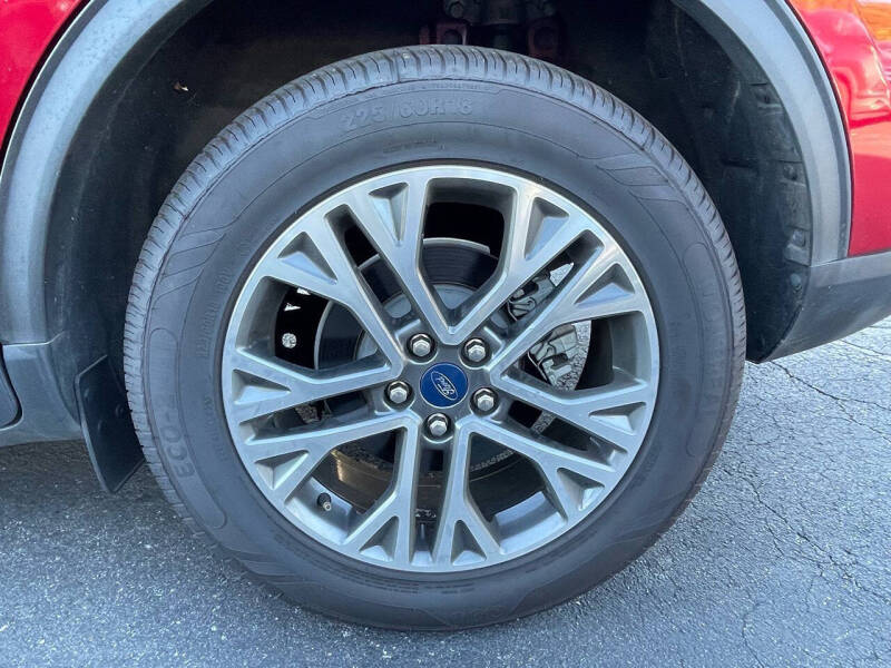 2021 Ford Escape SEL