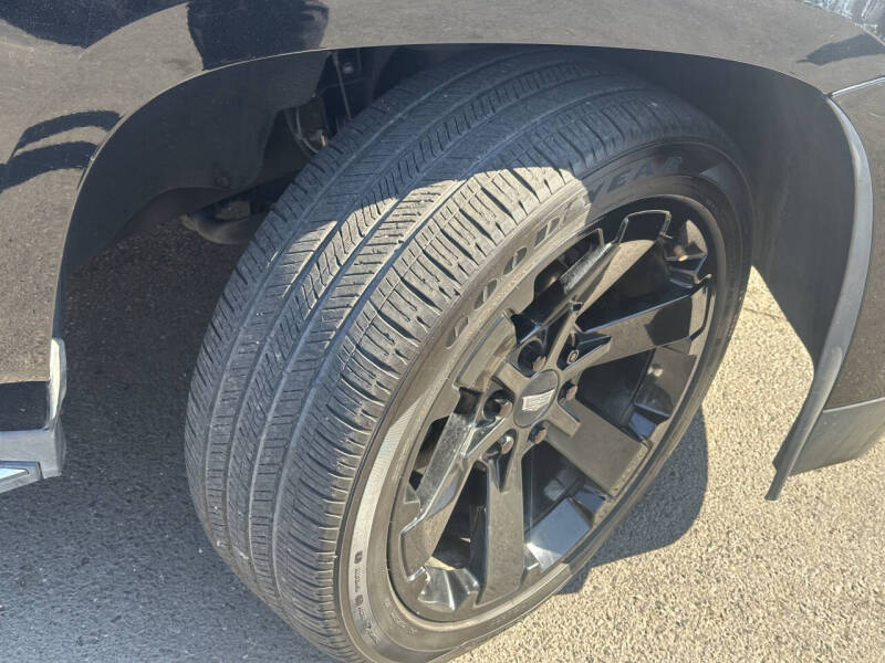 2018 Cadillac Escalade Standard