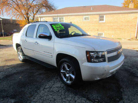 2013 Chevrolet Avalanche for sale at RON'S AUTO SALES INC in Cicero IL