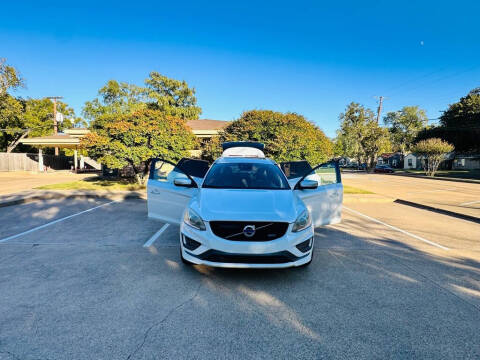 2015 Volvo XC60 T6 R-Design Platinum