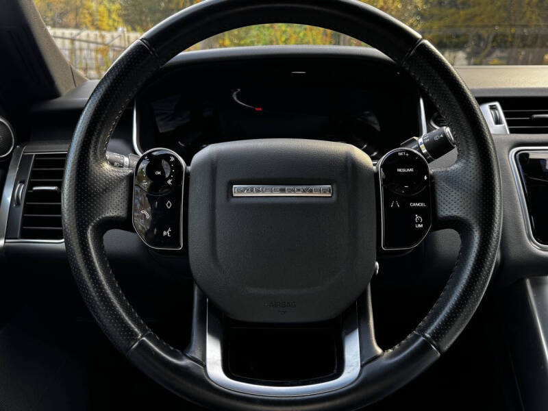 2020 Land Rover Range Rover Sport SE