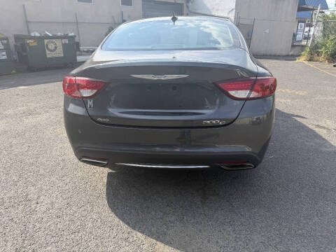 2015 Chrysler 200 C