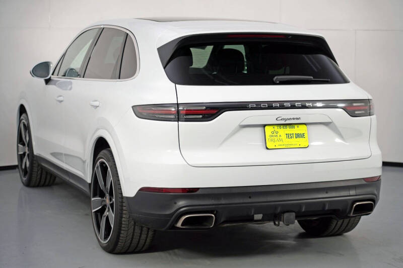 2023 Porsche Cayenne Platinum Edition