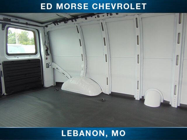 2025 Chevrolet Express 3500