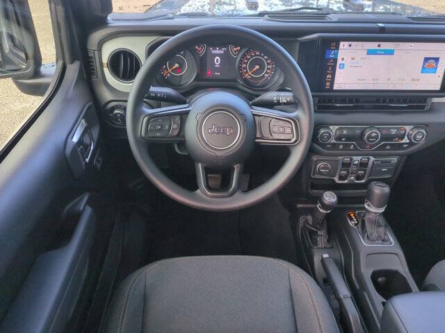 2026 Jeep Gladiator Sport