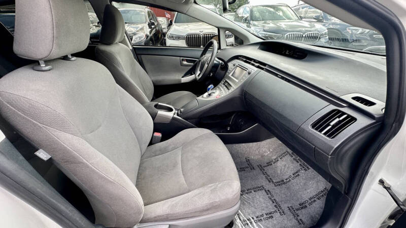 2015 Toyota Prius Two