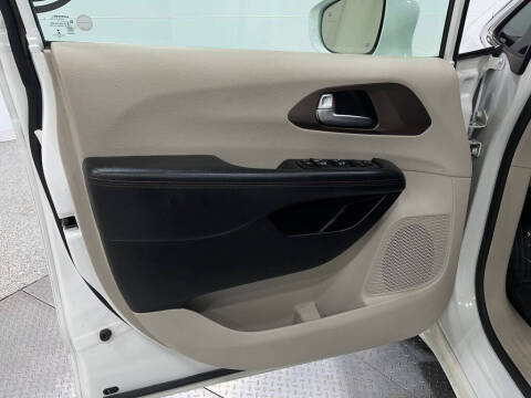 2018 Chrysler Pacifica Touring L Plus