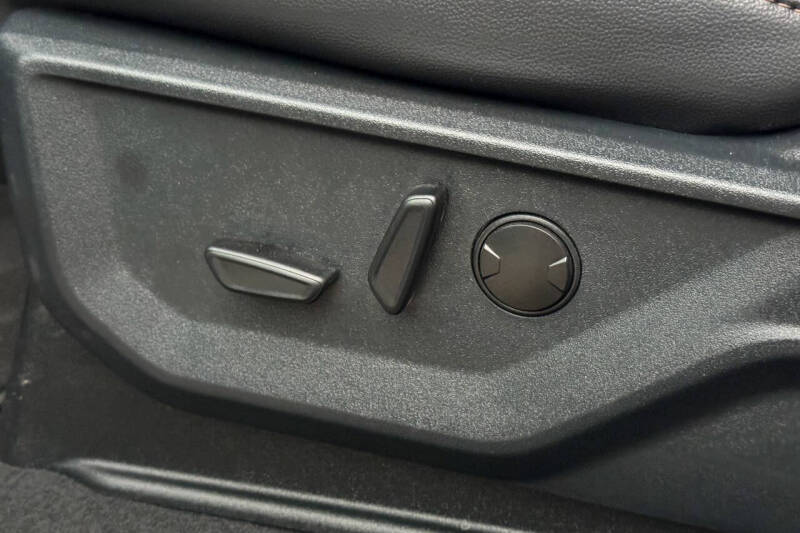 2025 Ford F-450 Super Duty Lariat