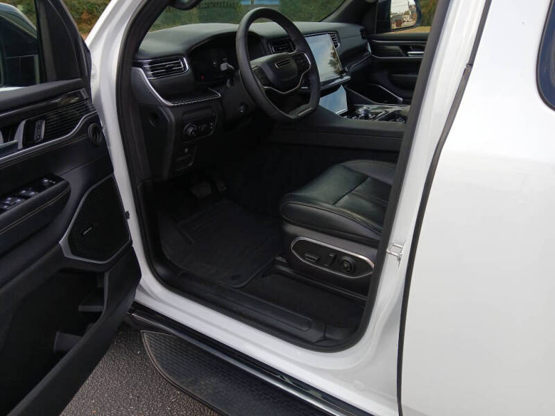 2024 Jeep Wagoneer L