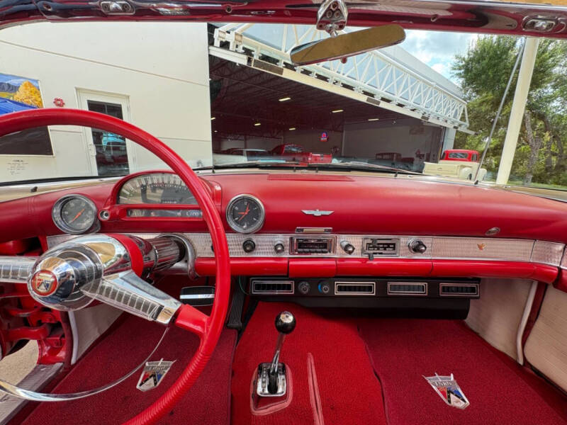 1955 Ford Thunderbird