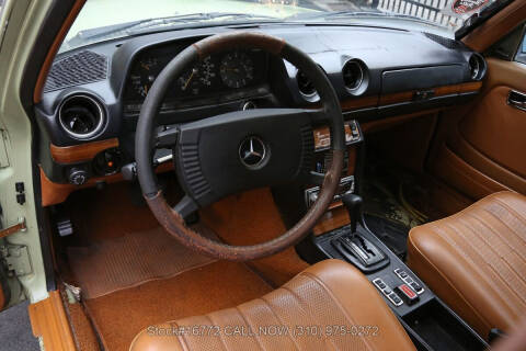 1977 Mercedes-Benz 300-Class