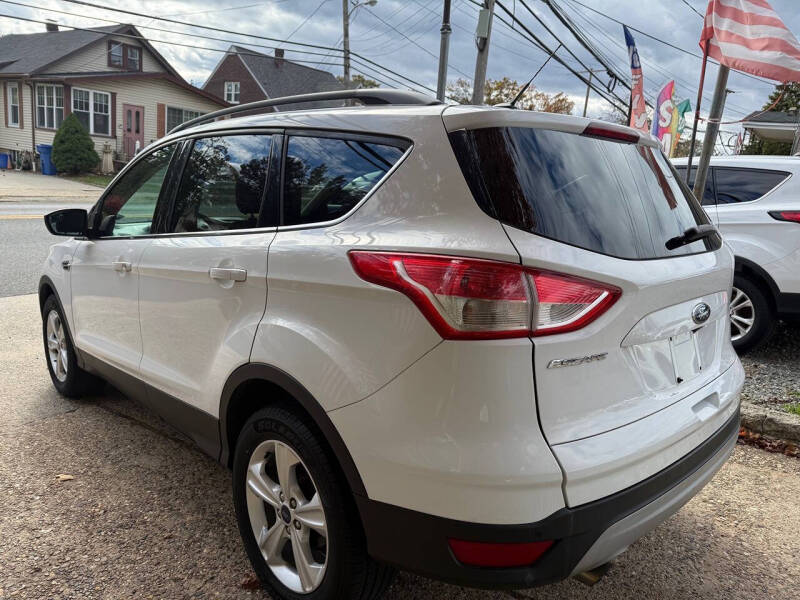 2016 Ford Escape SE