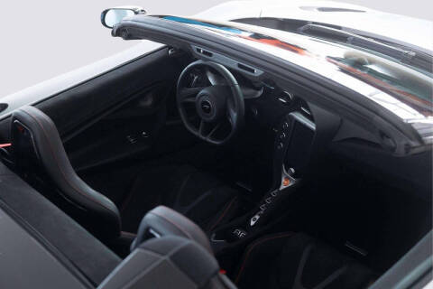 2025 McLaren 750S Spider