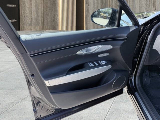 2022 Genesis GV70 2.5T Standard