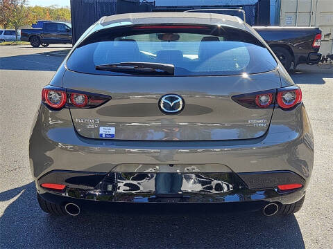 2024 Mazda Mazda3 Hatchback 2.5 Carbon Turbo