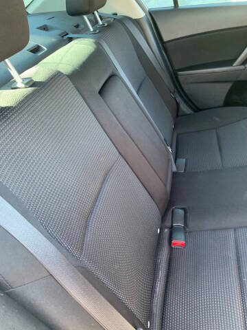 2012 Mazda MAZDA3 i Touring